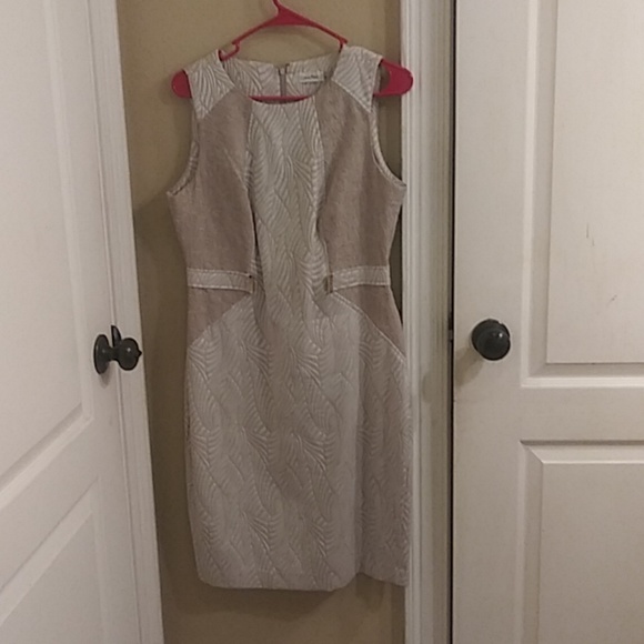 Dress - Picture 1 of 1